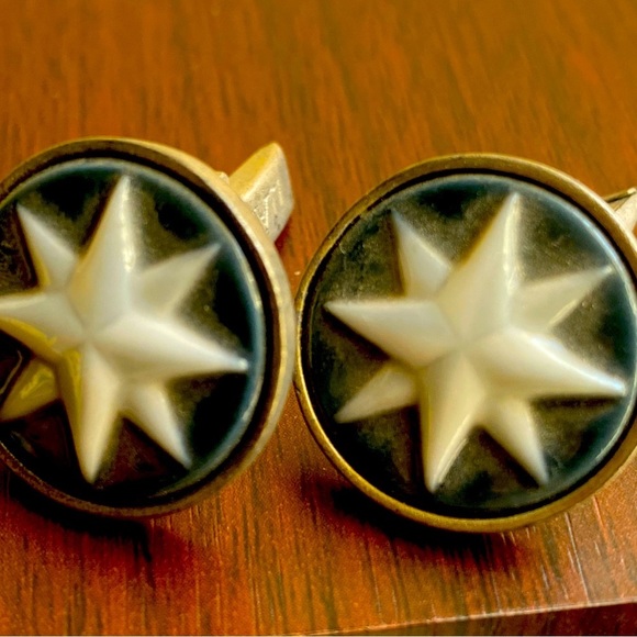 Lladro Handcrafted Porcelain in Silver Vintage Cuff Links - Picture 2 of 5